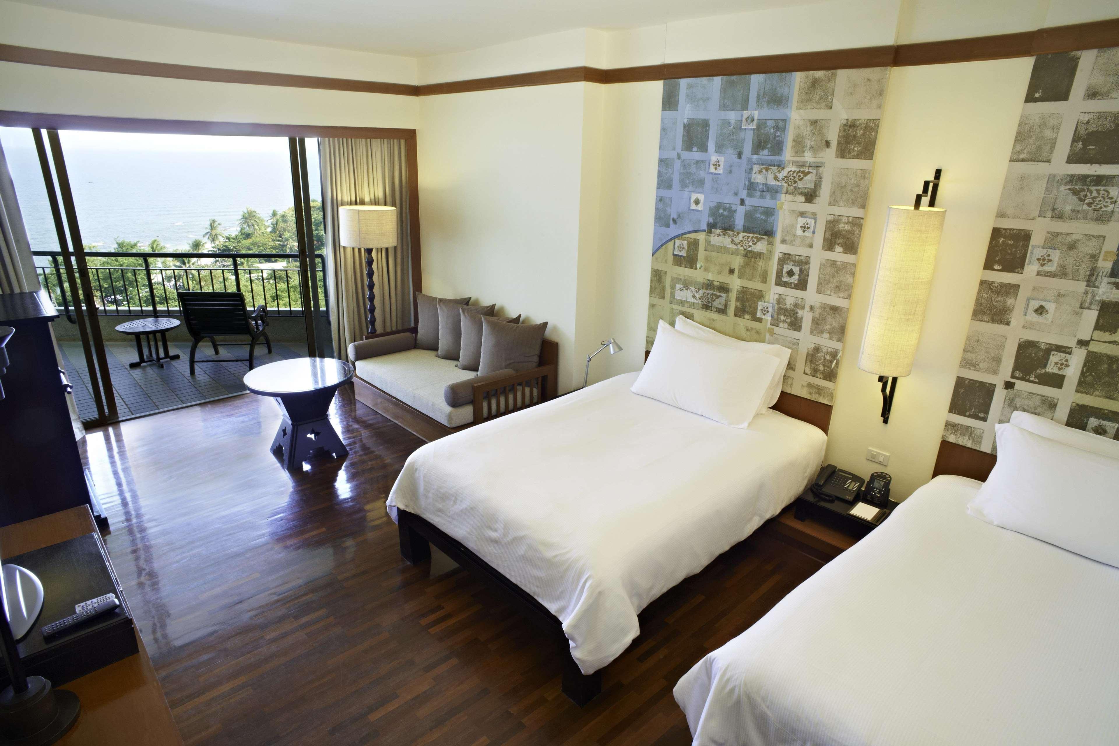 Hilton Hua Hin Resort & Spa Quarto foto Deluxe Room
